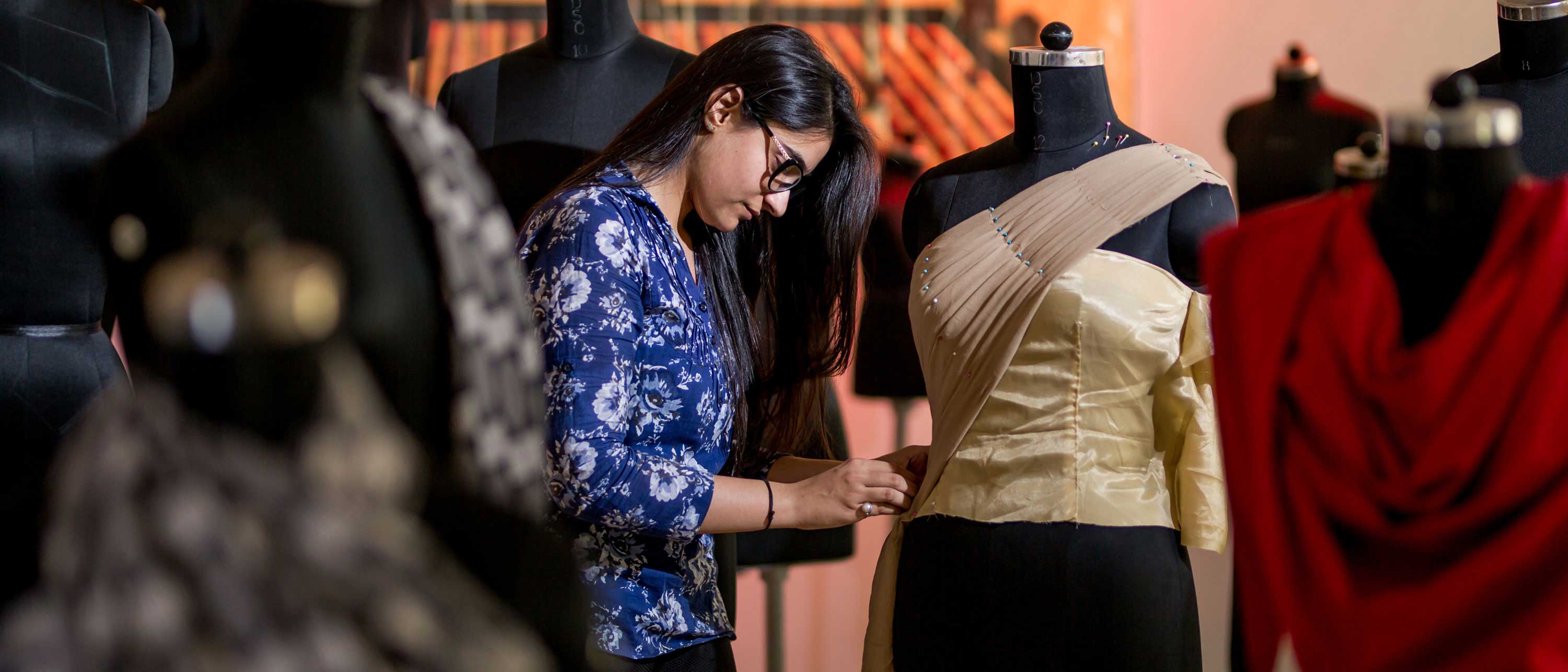 8 Benefits of studying fashion designing course in Kolkata